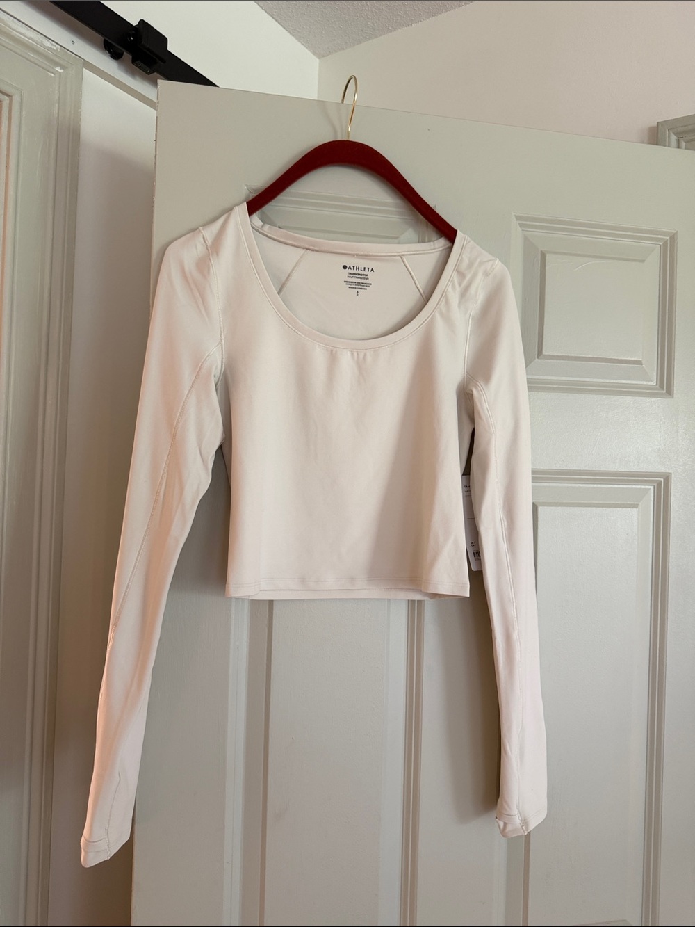 Athleta Long Sleeve Cropped Performance Top NWT – Cream – XS